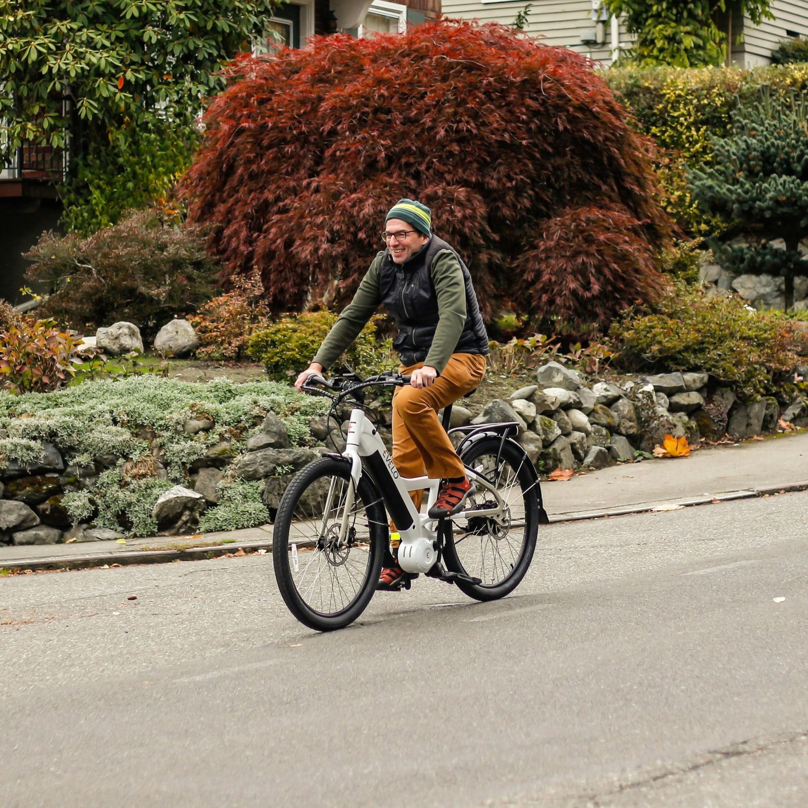 Best Electric Bikes from Hitway, Koolux, Engwe, and Ridstar